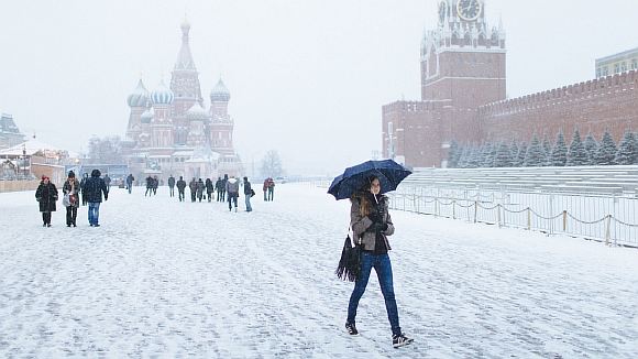 Кепи снега...